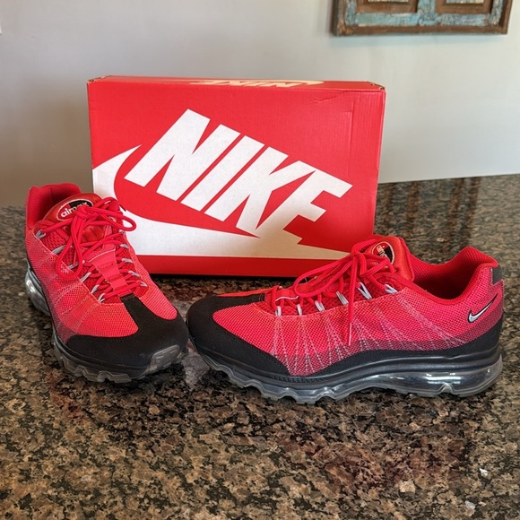Nike Red and Black Air Max Sneakers EUC 10.5 - Picture 3 of 14